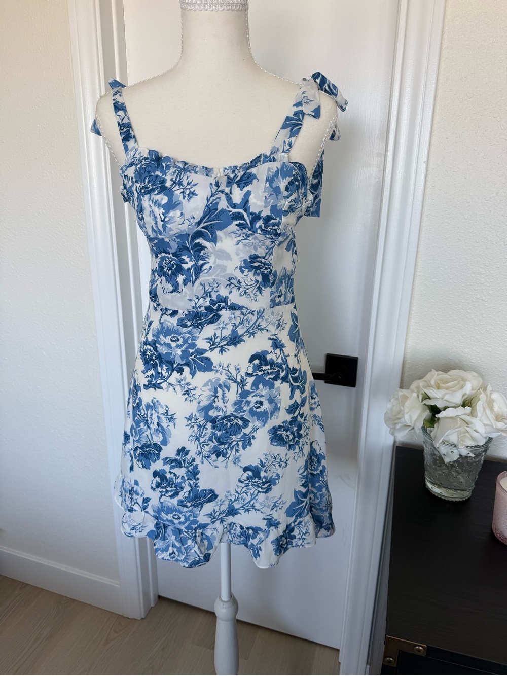 Kourt Blue Floral Toile Tie-Shoulder Sundress - Women's